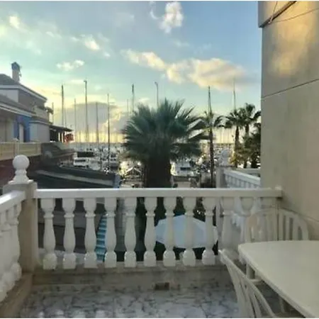 Marina Port Hotel 4*